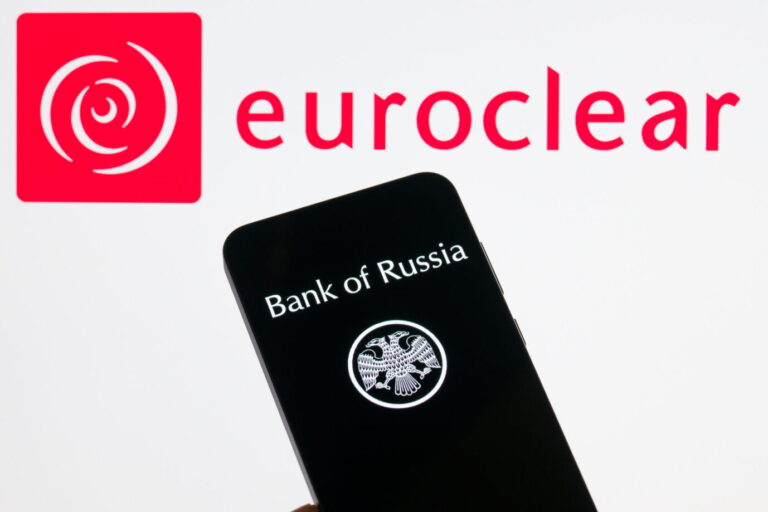 Russlands Notenbank geht juristisch gegen die Einfrierung russischer Vermögen bei Euroclear vor (Symbolbild).