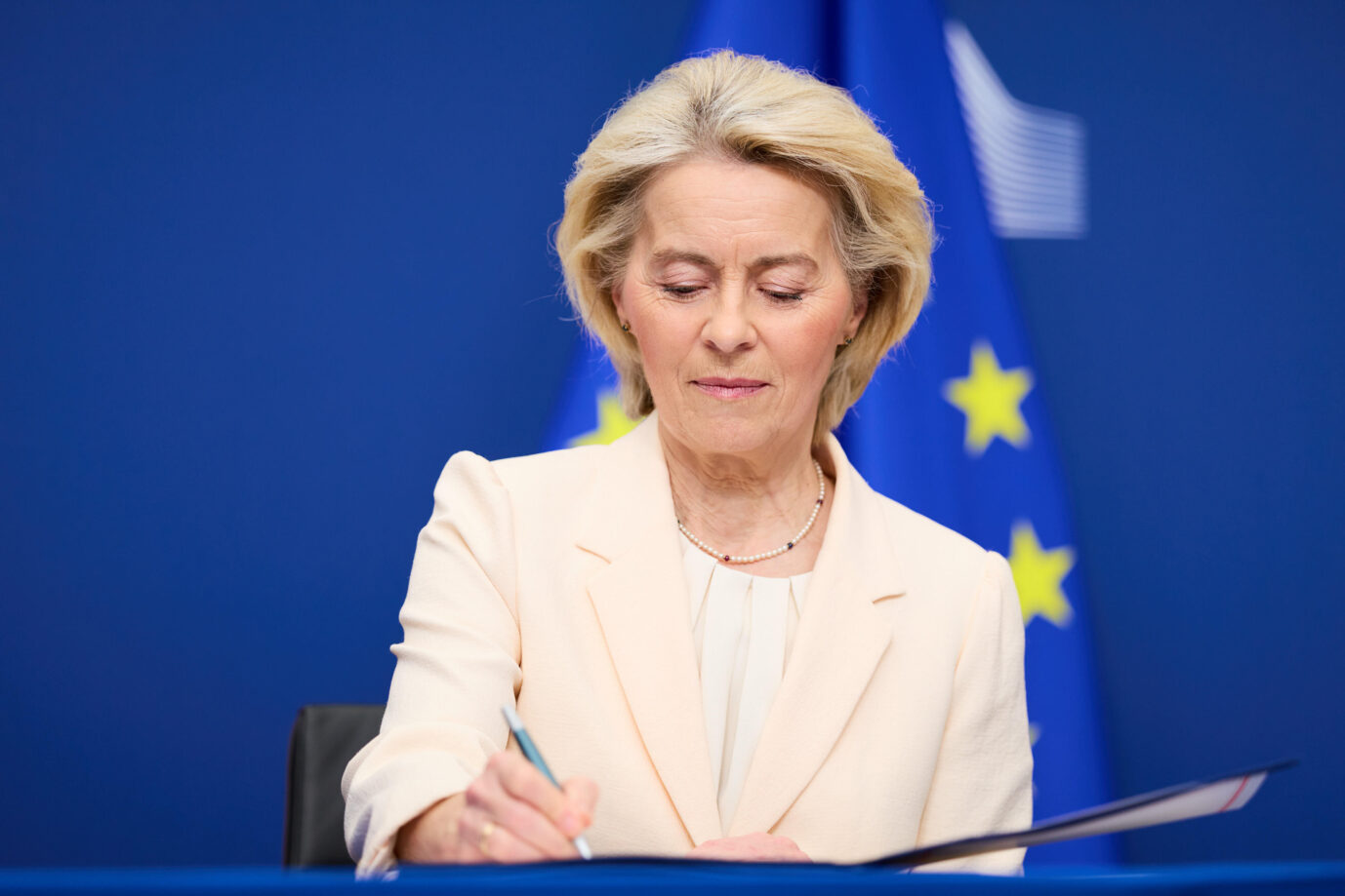 EU-Kommissionspräsidentin Ursula von der Leyen (CDU): Plant unter anderem Steuern auf Tabak und Pauschalabgaben für Großunternehmen. (Themenbild)