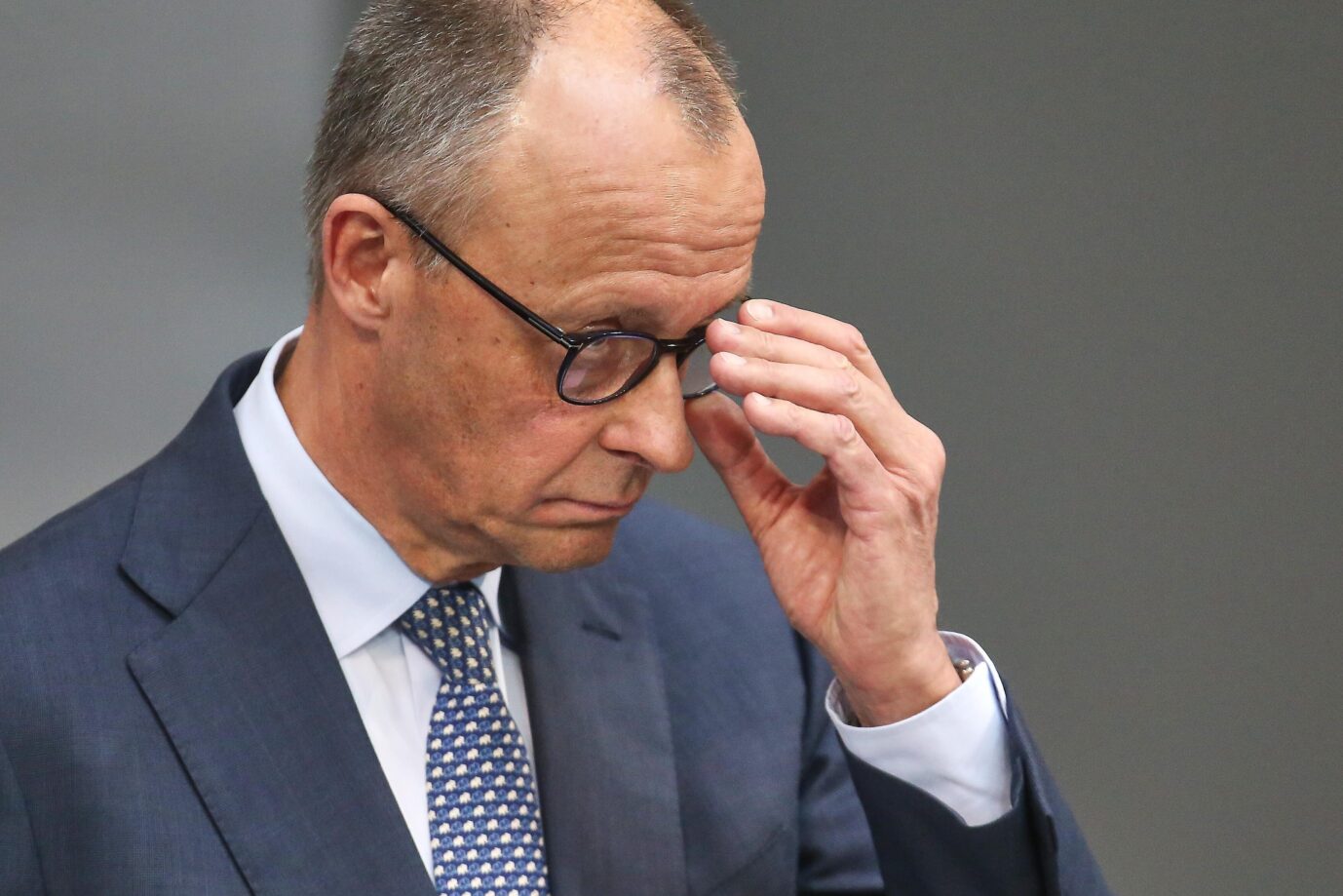 Sieht in der Debatte um den Fall Fernandes die Gewalt nicht nur im digitalen Raum und bringt Zuwanderer ins Spiel: Bundeskanzler Friedrich Merz (CDU). Foto: picture alliance / dts-Agentur | -