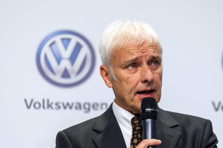 Ex-VW-Chef Matthias Müller sorgt sich um die politische Entwicklung Deutschlands (Archivbild).
