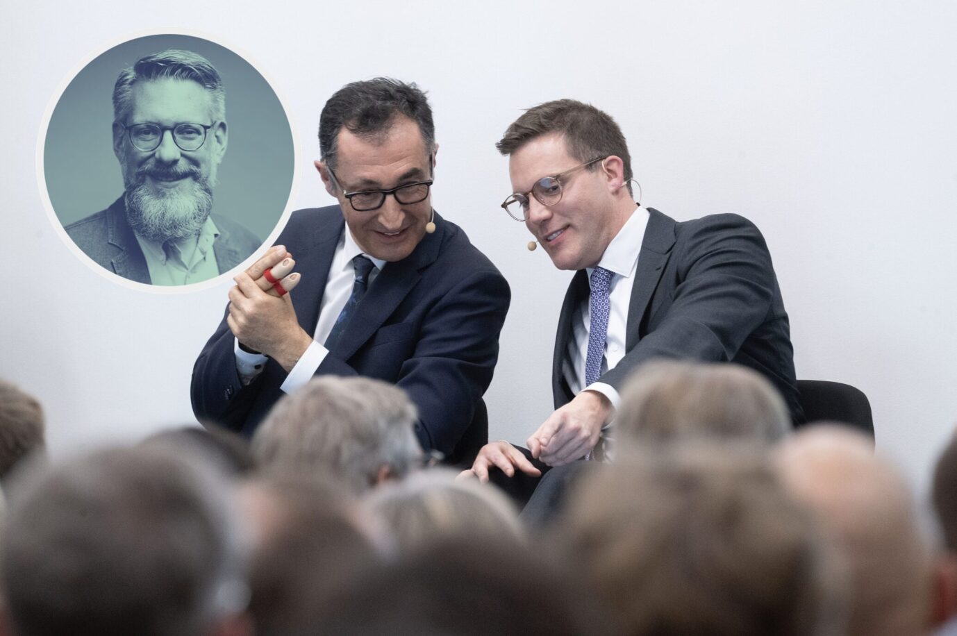 Cem Özdemir und Manuel Hage (r.): Blamage für die Schwarzen. Foto: picture alliance/dpa | Marijan Murat