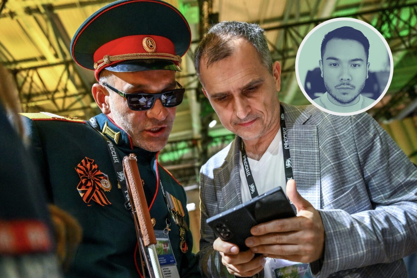 Alexander Antonow (links), Teilnehmer einer Spezialoperation, und der Kriegsblogger Juri Podoljaka besuchen das Forum „Alles für den Sieg!“ der Russischen Volksfront im Nationalen Zentrum Russlands (Bildnachweis: © Kristina Kormilitsyna/TASS via ZUMA Press). Die Zweifel wachsen.