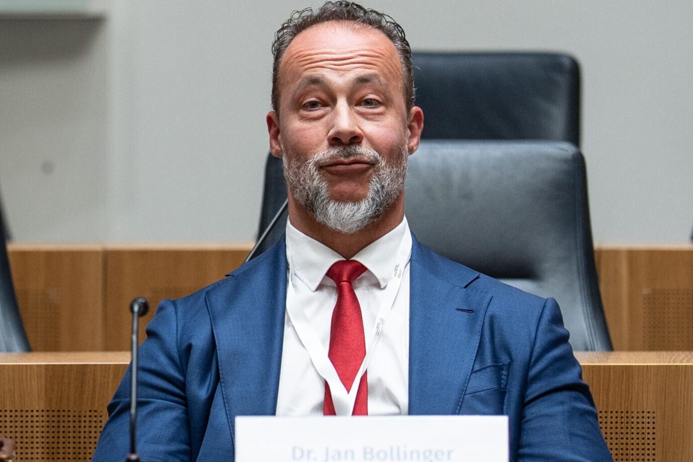 AfD-Spitzenkandidat Jan Bollinger in Rheinland-Pfalz: Verlässt er jetzt die Fraktion? Foto: picture alliance / Chris Emil Janßen | Chris Emil Janssen