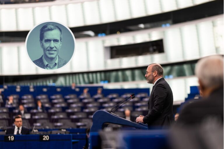 Manfred Weber (CSU), Fraktionsvorsitzender der Fraktion EVP, steht im Gebäude des Europäischen Parlaments und spricht. Auf dem Programm steht unter anderem eine Feierstunde zum 40. Jahrestag des Beitritts Spaniens und Portugals zur Europäischen Union. Manfred Weber im EU-Parlament: Hinter ihm die Reihen rechter Fraktionen, mit denen Teile der EVP kooperieren. Neue Mehrheit Mitte-Rechts. Foto: picture alliance/dpa | Philipp von Ditfurth