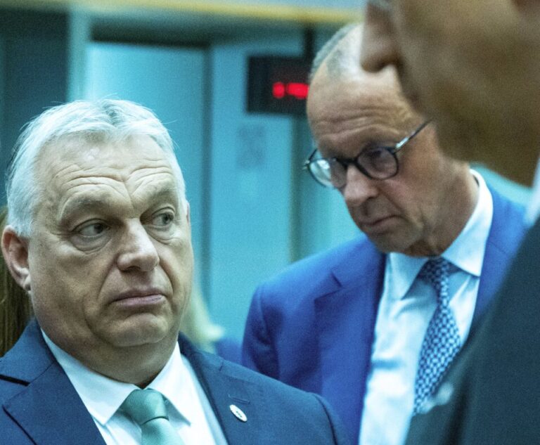 Der EU-Gipfel steht ganz im Zeichen des Streits zwischen Budapest und Brüssel um die Druschba-Pipeline. Mit Druck soll Orban dazu gebracht werden, Gelder für die Ukraine freizugeben. Foto: picture alliance / Hans Lucas | Martin Bertrand