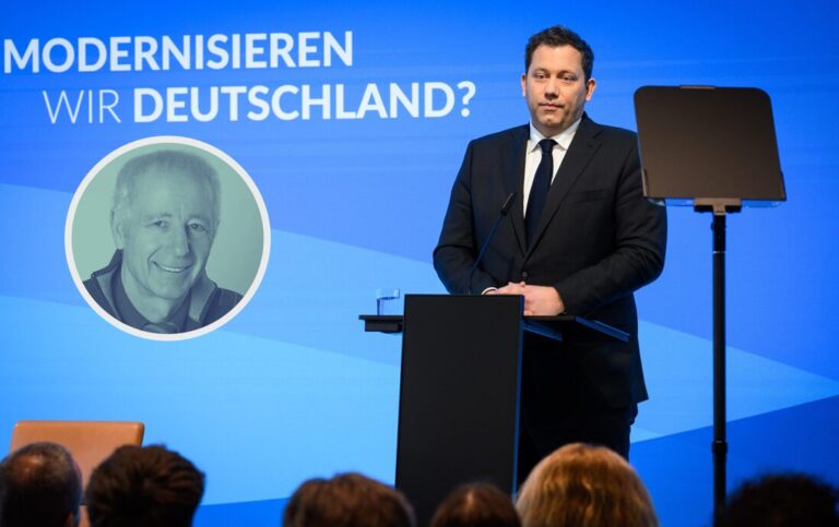 Ehegattensplitting abschaffen statt Reformen: Für Vizekanzler Lars Klingbeil (SPD) scheint Modernisierung nur mit mehr Abgaben zu gehen.