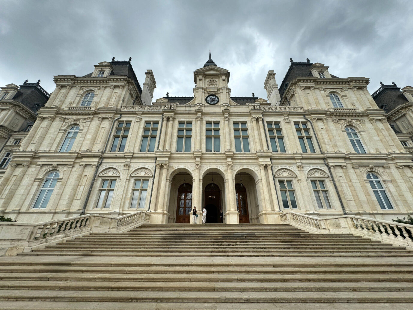Das Bild zeigt den Huawei-Campus im chinesischen Dongguan. Peking glaubt, schöne Architektur sei förderlich für gute Arbeit.