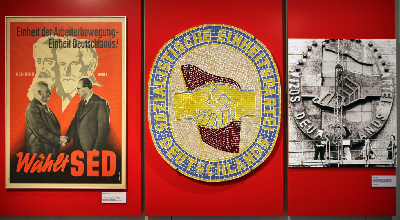 Der Handschlag zur SED-Gründung wurde zur Propaganda-Ikone in der DDR.