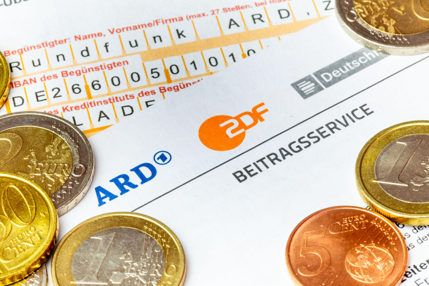 Ein Brief des Rundfunkbeitrag-Service (Symbolbild): Die Zahl der Inkasso-Aufträge gegen säumige Beitragszahler steigt. (Themenbild)