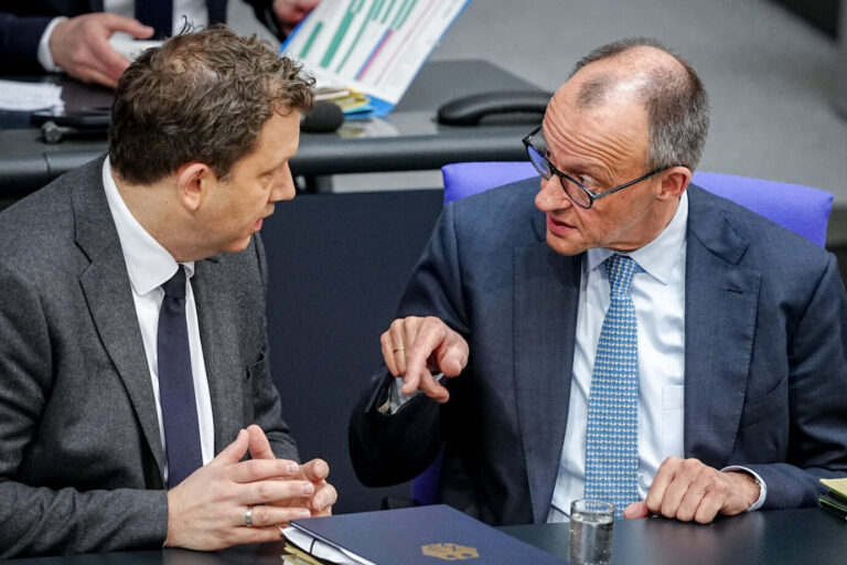 Keine besten Freunde mehr: Vizekanzler Lars Klingbeil und Kanzler Friedrich Merz.