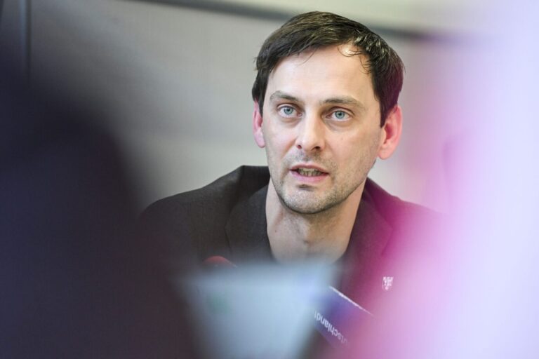 Neuköllns Bezirksbürgermeister Martin Hikel