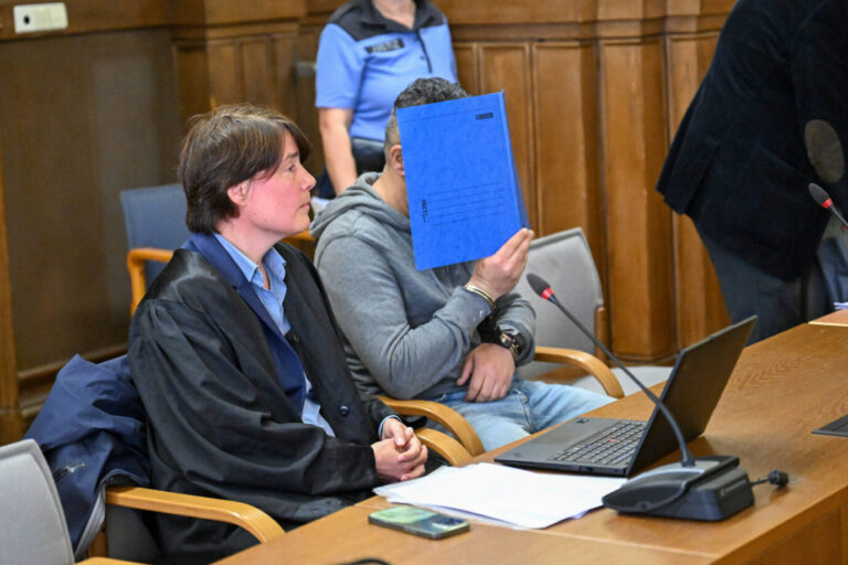 Der Beschuldigte, Kemal A., vor dem Leipziger Landgericht: Auch gesundheitliche Probleme sollen zu seiner Freilassung geführt haben. (Themenbild)