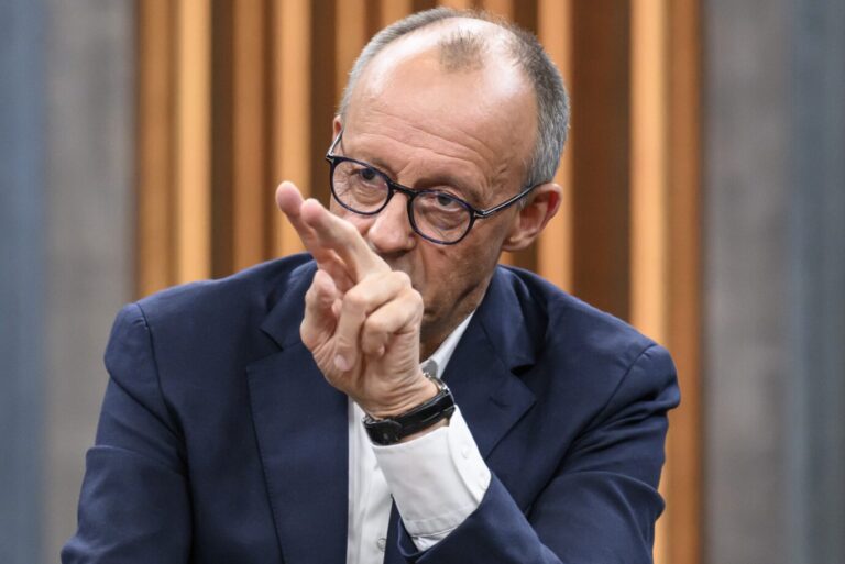 Bundeskanzler Friedrich Merz erklärte bei „Caren Miosga“, es gebe für die Union keinen anderen Koalitionspartner als die SPD. Das dürfe diese aber nicht ausnutzen.