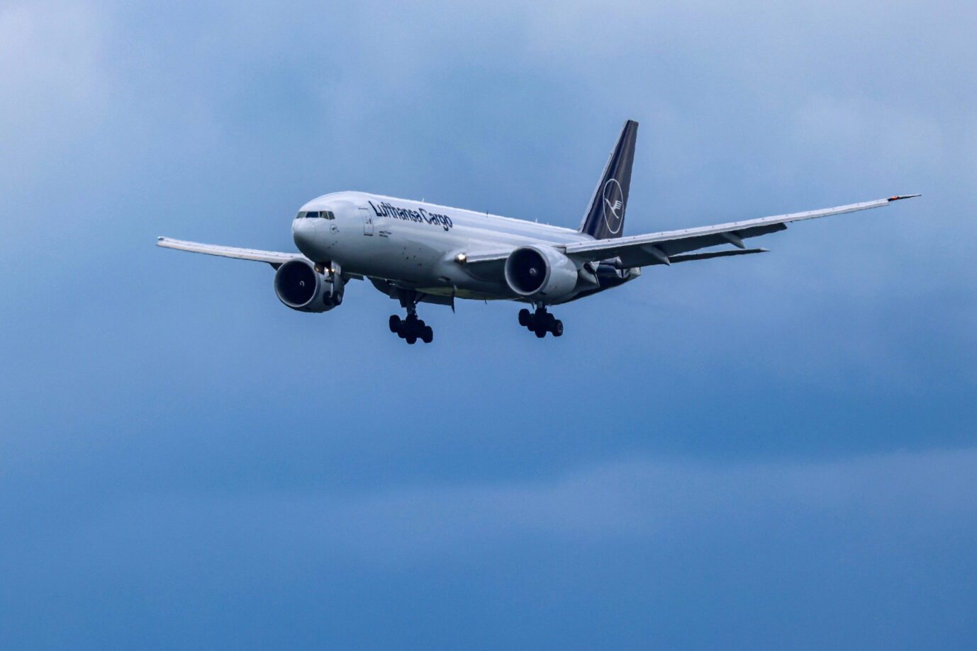 Lufthansa-Boeing 777: Dauerbelastung trifft die Luftfahrtindustrie Foto: IMAGO / Jan Huebner