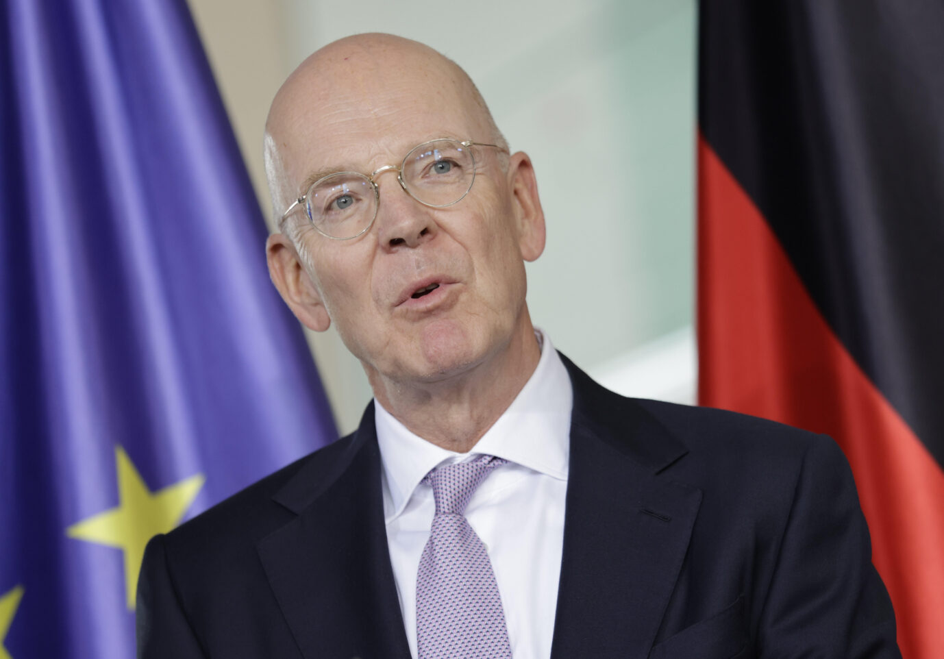 Sieht die AfD wirtschaftlich gelassen: Martin Blessing, persönlicher Beauftragter des Bundeskanzlers für Investitionen in Deutschland Foto: picture alliance / Metodi Popow | M. Popow