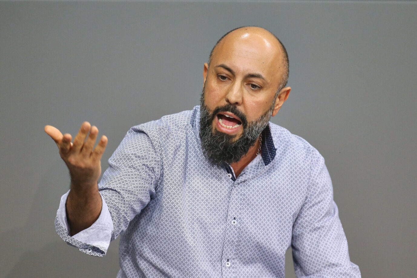 Seine erste Reaktion war der Kampf gegen Rechts. Doch die Staatsanwaltschaft ermittelt in eine andere Richtung, Foto:picture alliance / dts-Agentur | -
