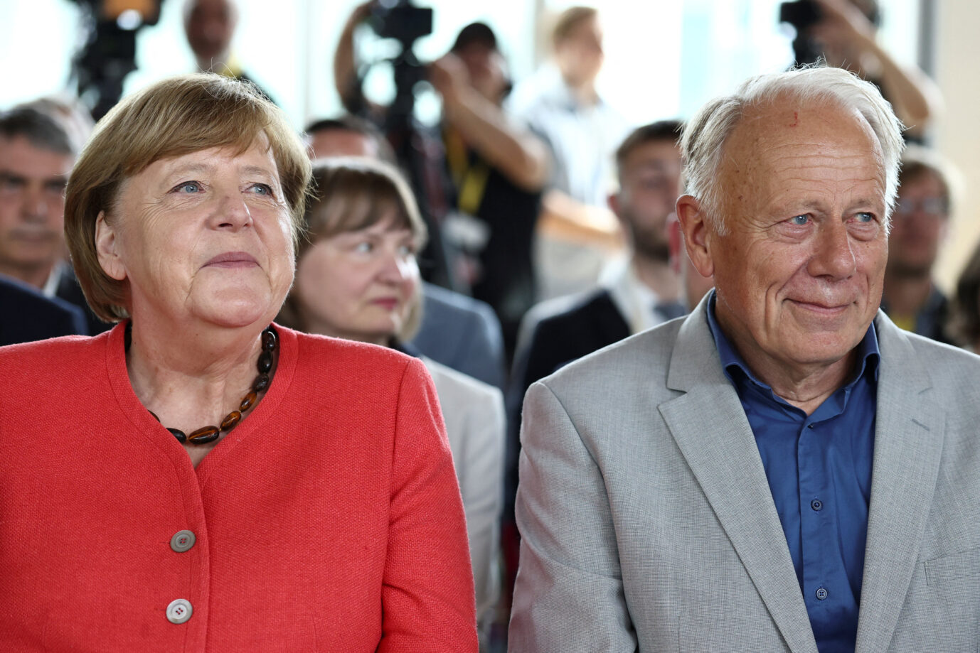 Einig in Sachen Klimaschutz, Energiewende und Atomausstieg: Die ehemaligen Umweltminister Angela Merkel und Jürgen Trittin beim Festakt am Dienstag.