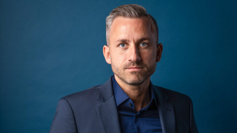 Das Foto zeigt den AfD-Spitzenkandidaten für die Landtagswahlen in Sachsen-Anhalt, Ulrich Siegmund.