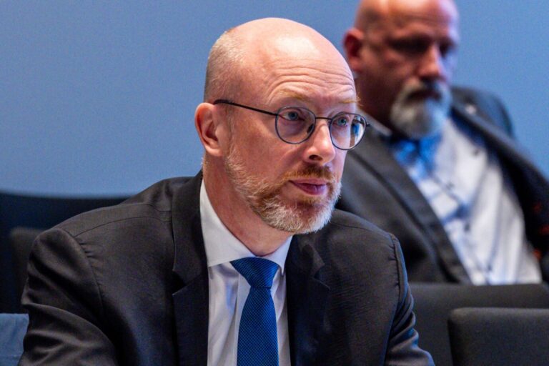 Mecklenburg-Vorpommerns Innenminister Christian Pegel (SPD): Verweigerte die Antwort auf die Kleine Anfrage mit Verweis auf die „Gefährdung des Einsatzerfolges“ des Verfassungsschutzes. (Themenbild)