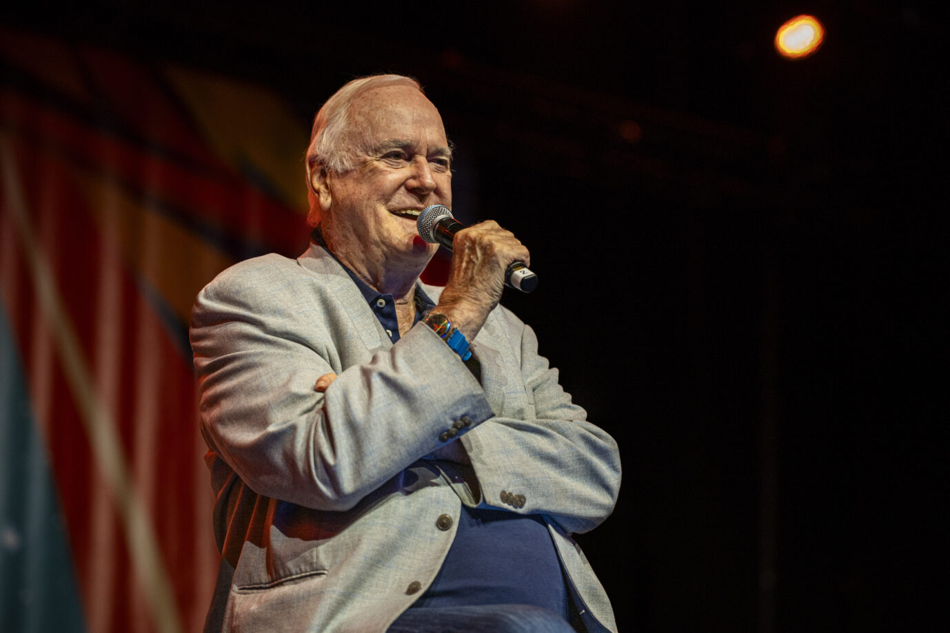 Monty-Python-Mitgründer John Cleese: Nicht zum ersten mal schießt er gegen den Zeitgeist. Foto: picture alliance / ZUMAPRESS.com | James Petermeier