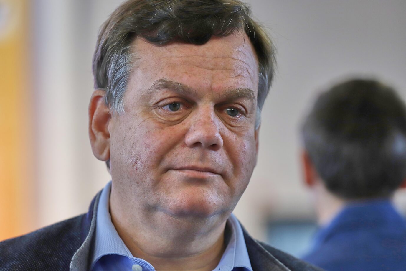 Der CDU-Abgeordnete im sachsen-anhaltischen Landtag Alexander Räuscher hält nichts von der AfD, aber auch nichts von der Brandmauer.