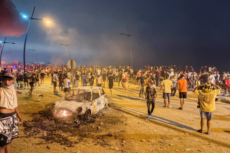 Migranten versuchen die spanische Grenze in Ceuta zu stürmen: In Deutschland extrem kriminell. Foto: picture alliance / REUTERS | Stringer