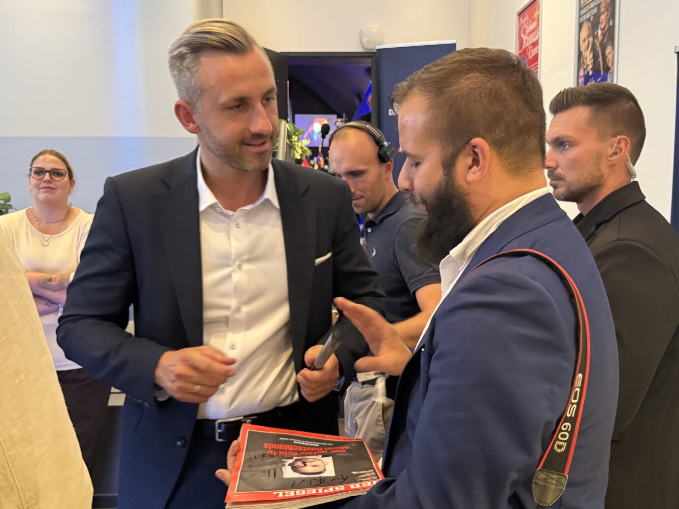 AfD-Spitzenkandidat in Sachsen-Anhalt, Ulrich Siegmund, bei der Generation Deutschland: Wie ein Star gefeiert. Foto: JF