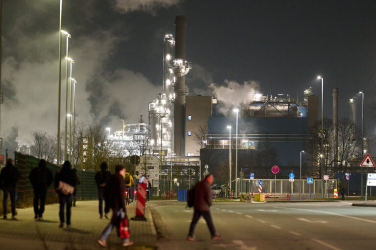 So schnell wie RWE suggeriert, fließt noch kein erneuerbar erzeugter Wasserstoff zum Chemiepark Marl.