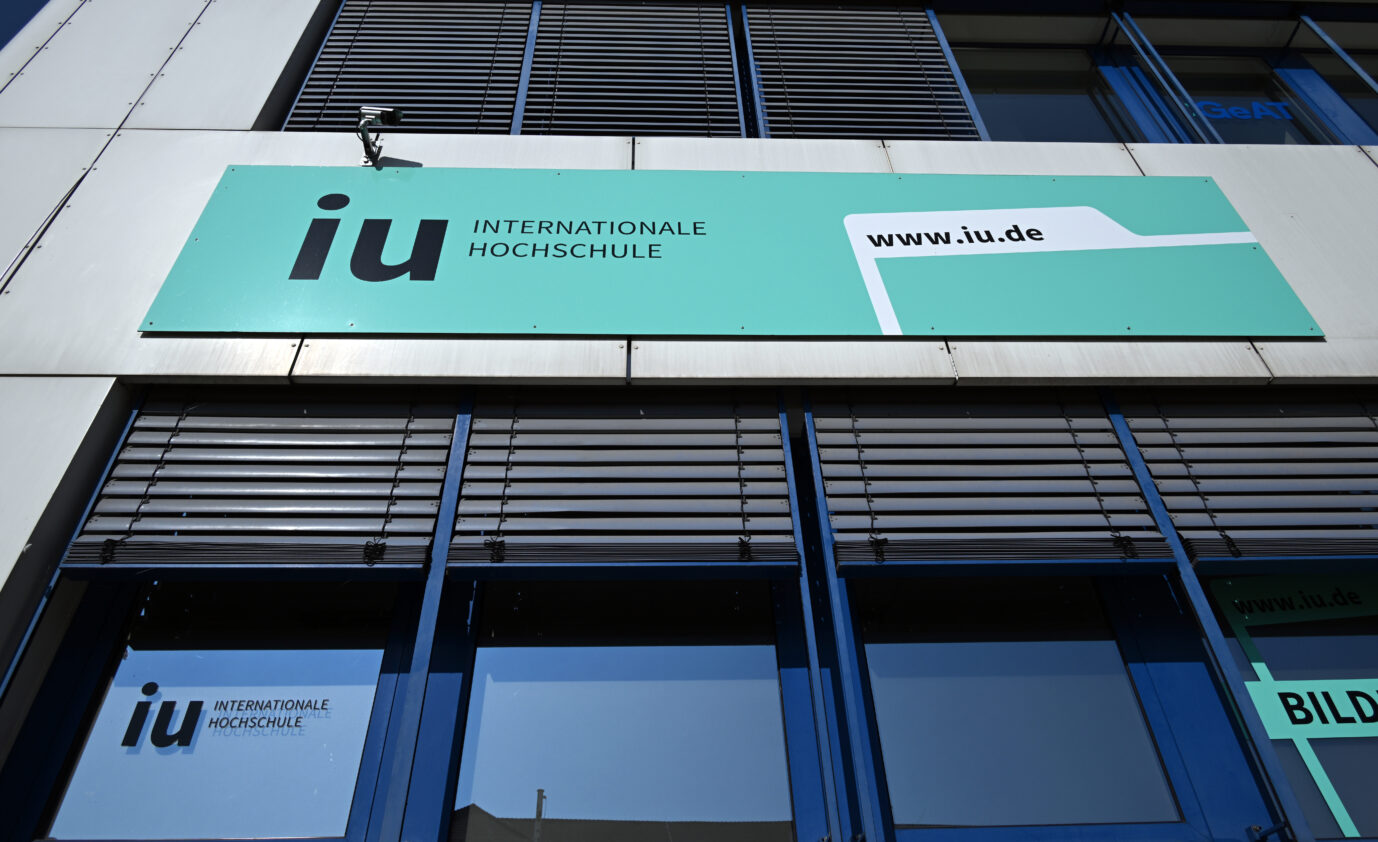 Der Campus der Internationalen Hochschule IU in Erfurt: Mittlerweile eine der größten privaten Bildungseinrichtungen Deutschlands. Foto: picture alliance/dpa | Martin Schutt
