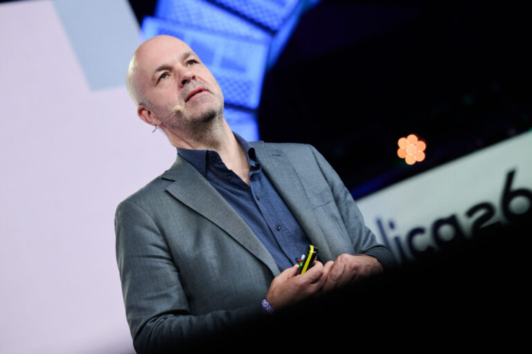 Marcel Fratzscher, Ökonom, Politikberater und Präsident des Deutschen Instituts für Wirtschaftsforschung (DIW), spricht auf der Digitalmesse Republica. Er verteidigt die geplante Abschaffung der Rente mit 63.