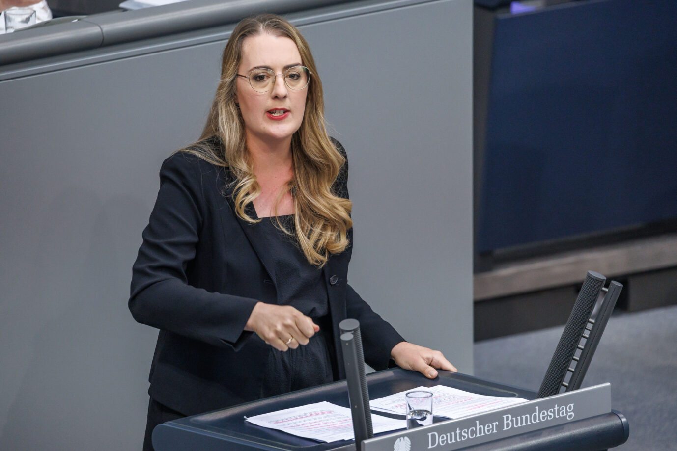 Katharina Droege (Die Gruene) im Deutschen Bundestag am 09.07.26 in Berlin. Sie kritisiert die Bundesregierung.