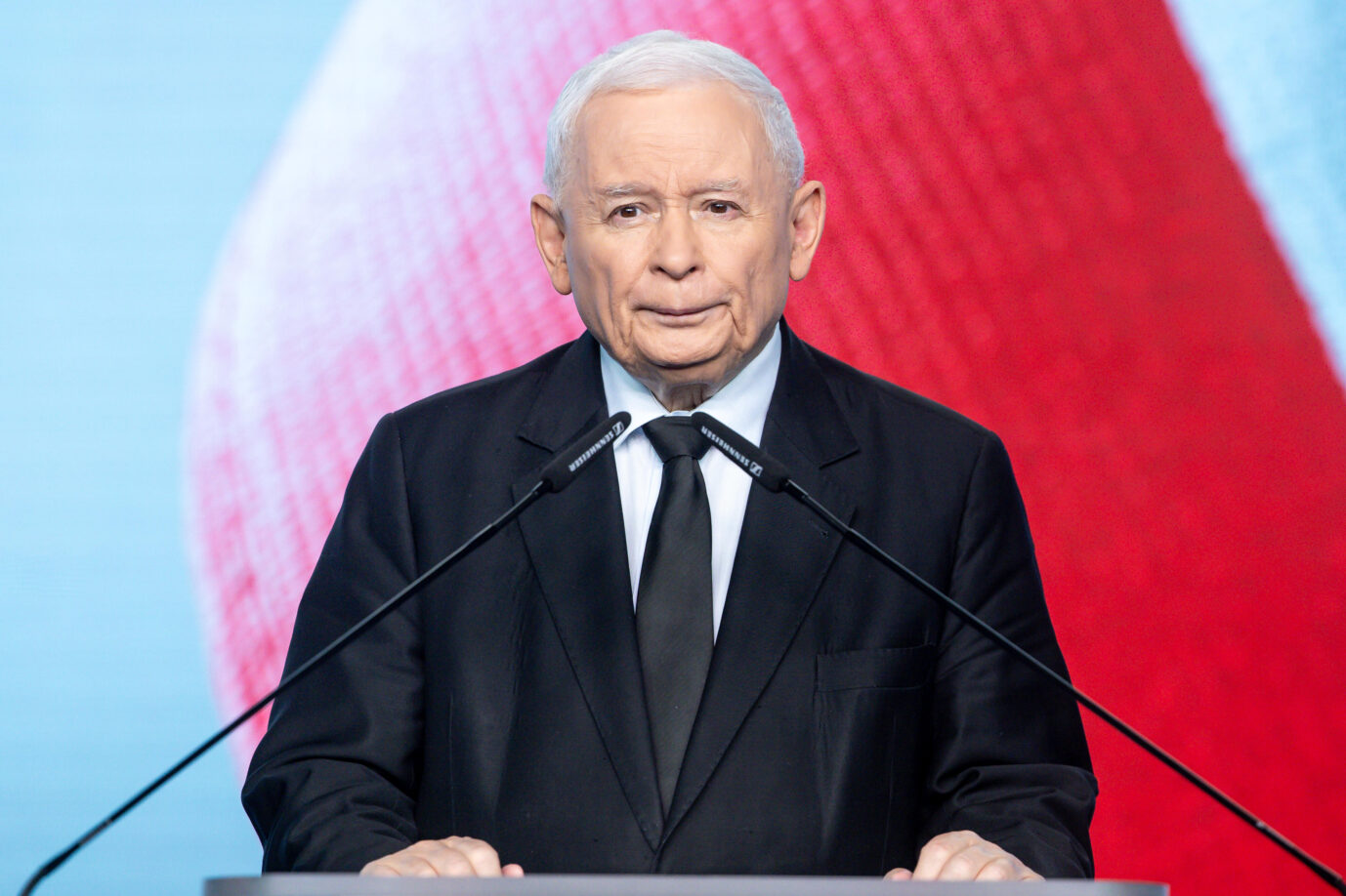 PiS-Chef Jarosław Kaczyński: Besonders verbittert über die Spaltung seiner Partei. In Polen hat sich die Rechte erneut gespalten. Foto: picture alliance / NurPhoto | Foto Olimpik