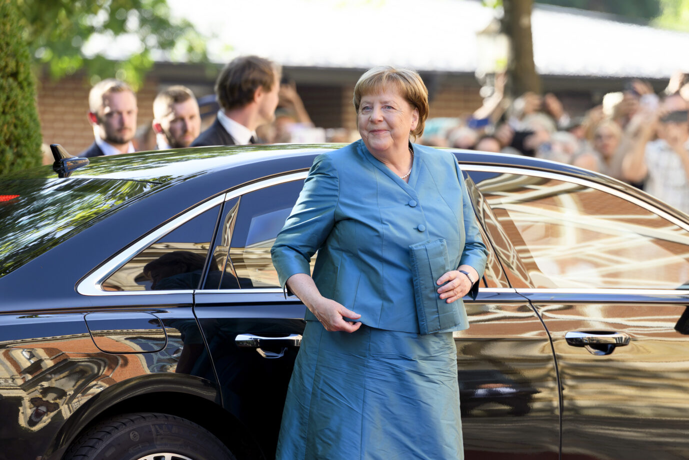 Ex-Bundeskanzlerin Angela Merkel (CDU) bei der Eroeffnung der 114. Richard-Wagner-Festspiele im Bayreuther Festspielhaus. Foto: picture alliance / Panama Pictures | Dwi Anoraganingrum