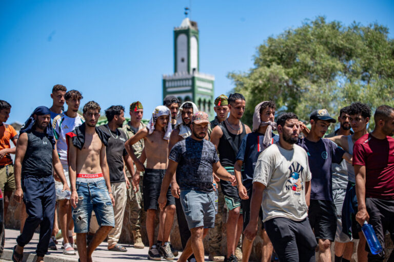 Migranten erreichen Ceuta: WIe viele terroristen sind darunter? Foto: picture alliance / AP Photo/Antonio Sempere | Antonio Sempere