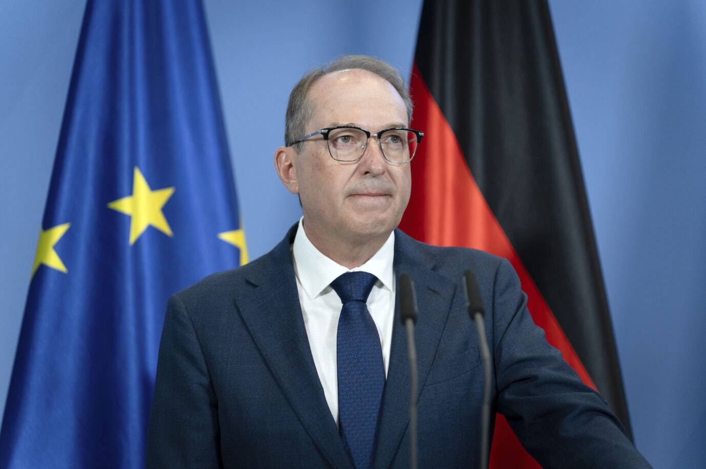 Bundesinnenminister Alexander Dobrindt (CSU) gibt Details der Neuerungen bezüglich der Geheimdienste bekannt.