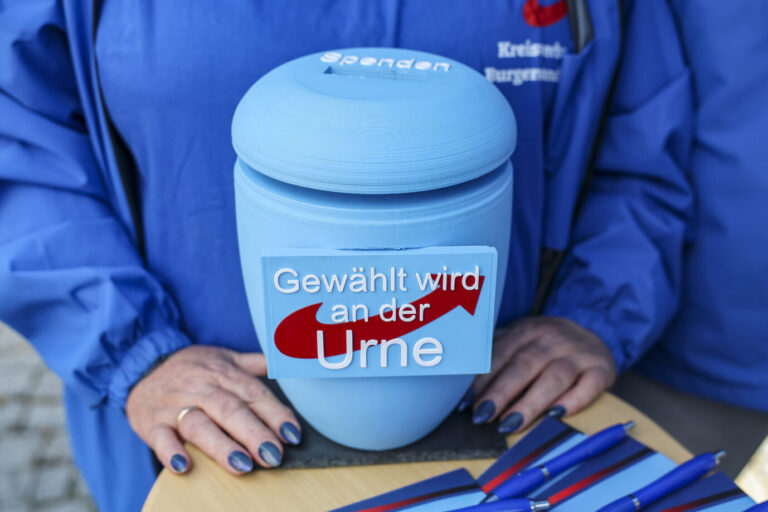 Die AfD wirbt in Sachsen-Anhalt dafür, keine Briefwahl zu machen, sondern ins Wahllokal zu gehen.