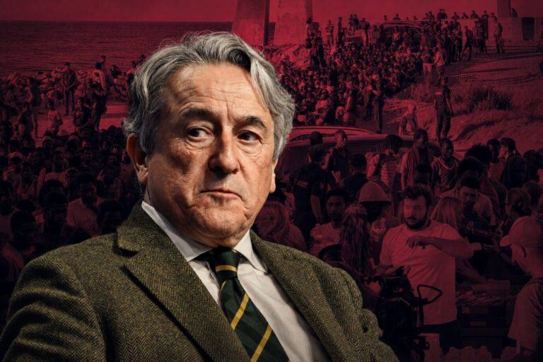 Das Bild zeigt den spanischen EU-Abgeordneten Hermann Tertsch. Er ist ein enschiedener Gegner von Pedro Sánchez.