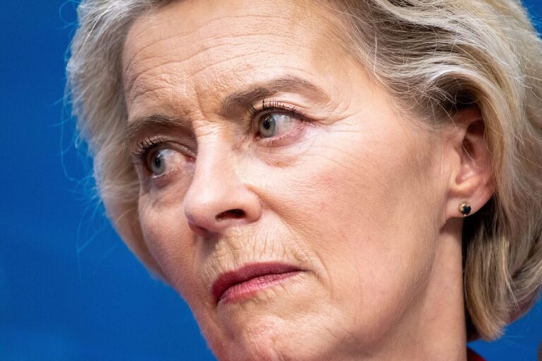 EU-Kommissionspräsidentin Ursula von der Leyen (CDU): baut die Schuldenunion aus. Foto: picture alliance / Hans Lucas | Martin Bertrand