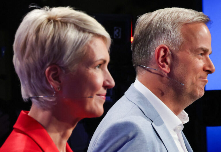 Umfragesensation: Ministerpräsidentin Manuela Schwesig (SPD) und AfD-Spitzenkandidat Leif-Erik Holm bei ihrem TV-Duell am Mittwoch.